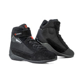 Scarpe FIGHTER Road, un tipo di scarpe con design elegante e antiscivolo. By ELEVEIT MOTOBOOTS.